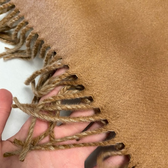 100% Authentic Hermes Cashmere Scarf Sold Out Online - Picture 10 of 16